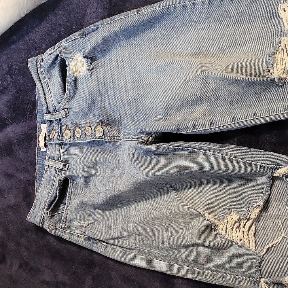 SO Jeans, curvy mom, high rise, Frayed leg. Size 1/25w